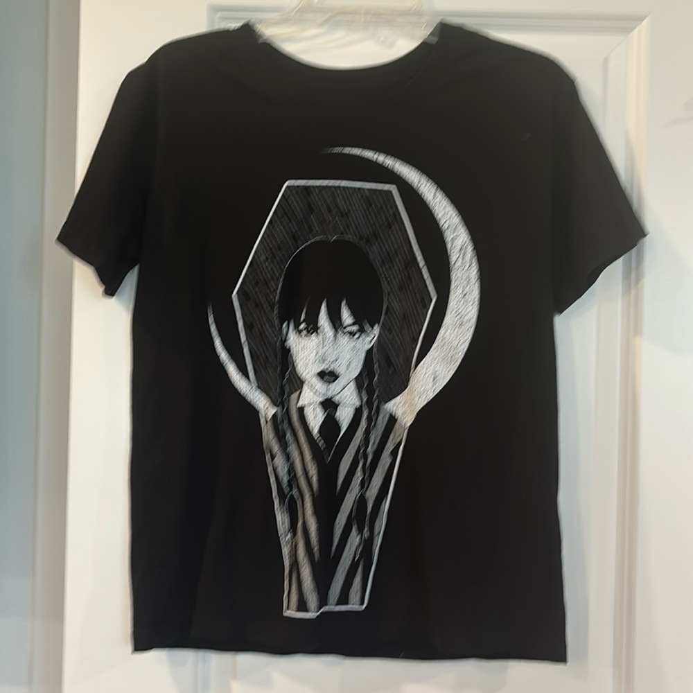 MGM Television - Wednesday Addams T-Shirt - EUC, 60% Cotton 40% Polyester